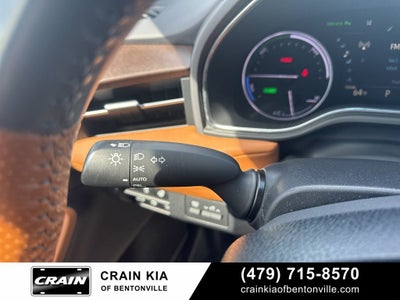 2022 Toyota Avalon Hybrid Limited - SUNROOF / CLEAN CARFAX