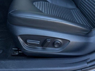 2024 Toyota Camry SE - CLEAN CARFAX / ONE OWNER