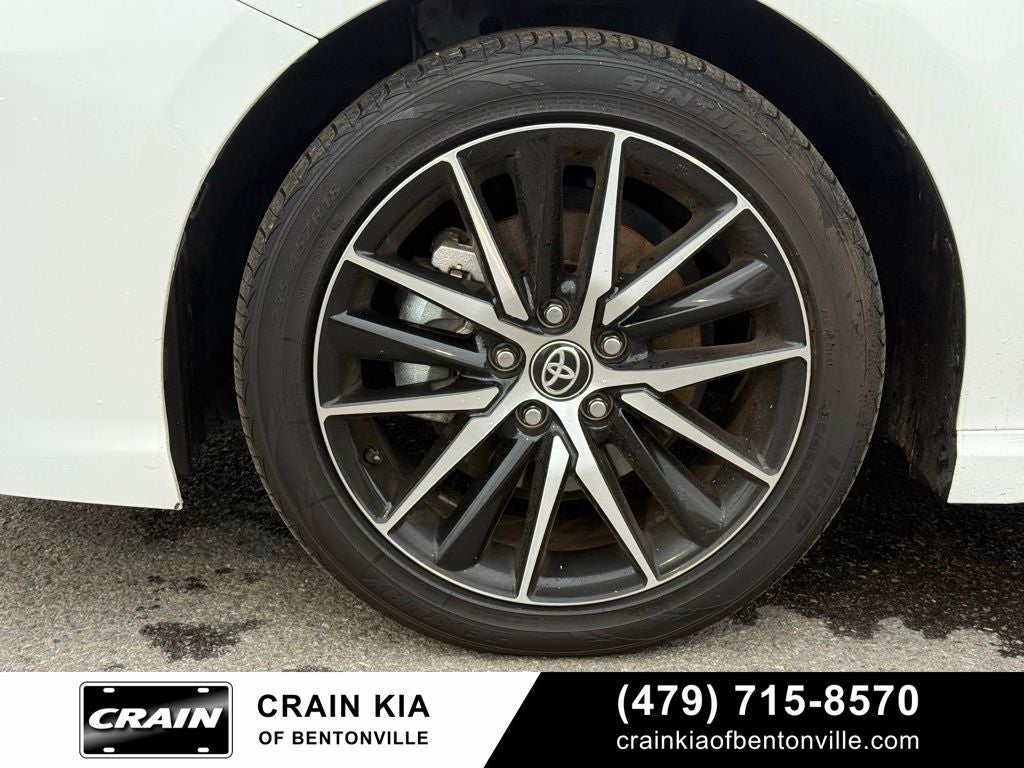 2024 Toyota Camry SE - CLEAN CARFAX / ONE OWNER