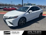 2020 Toyota Camry SE - CLEAN CARFAX / ONE OWNER