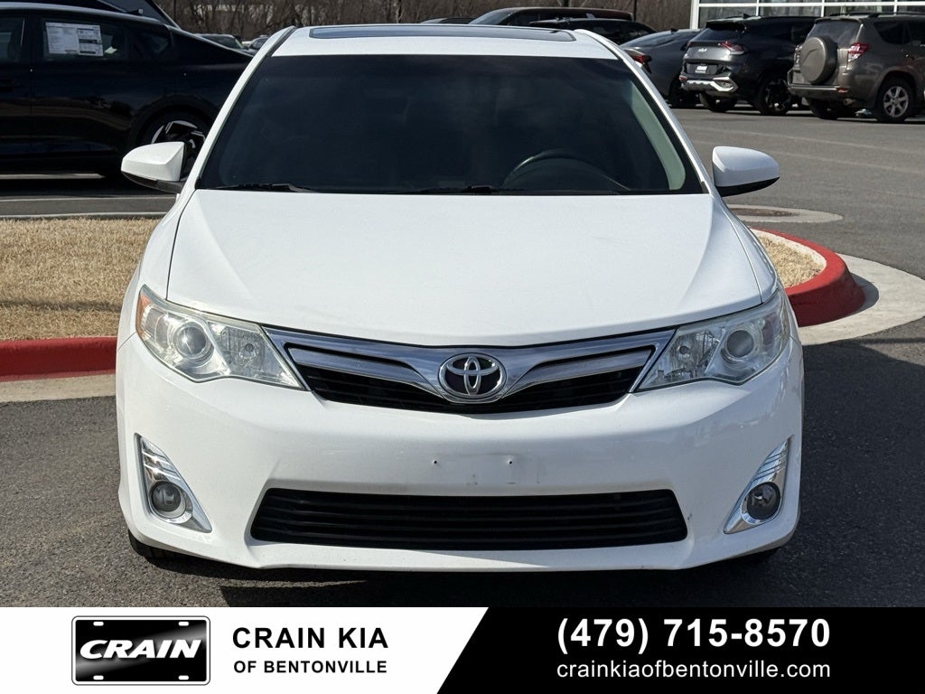 2014 Toyota Camry XLE - SUNROOF