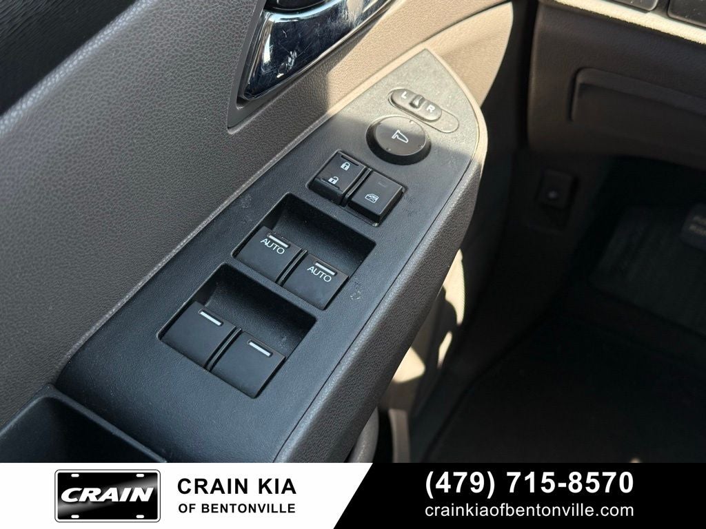 2015 Honda Odyssey Touring - SUNROOF