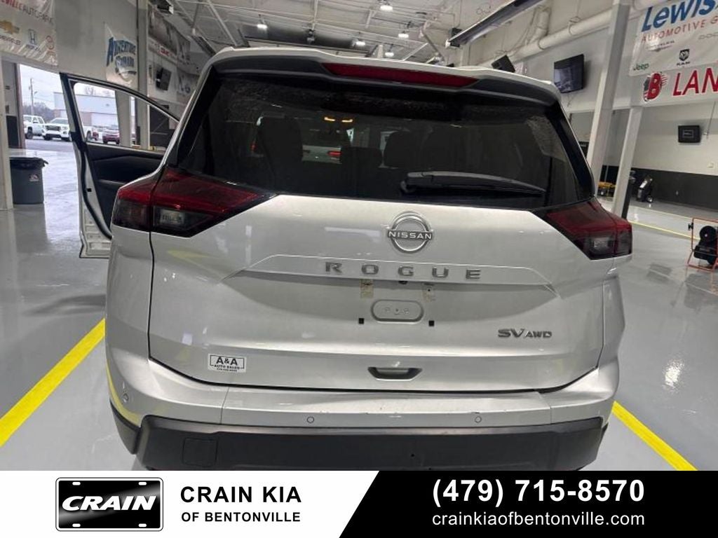 2024 Nissan Rogue SV - AWD / CLEAN CARFAX / ONE OWNER