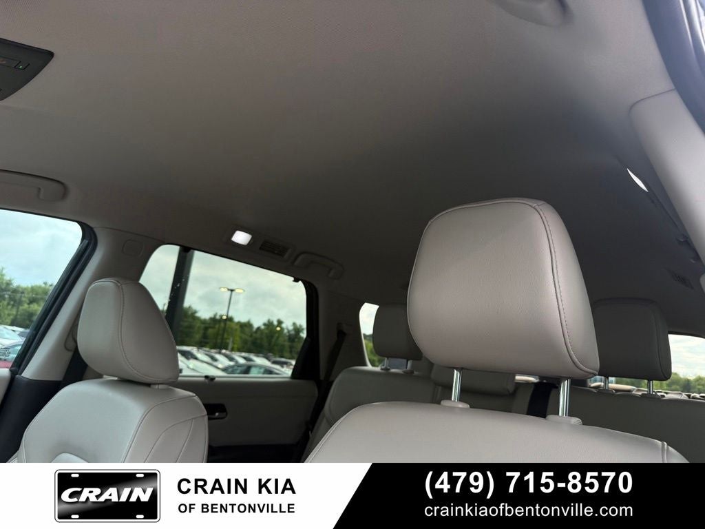 2022 Nissan Pathfinder SL - 4WD / CLEAN CARFAX