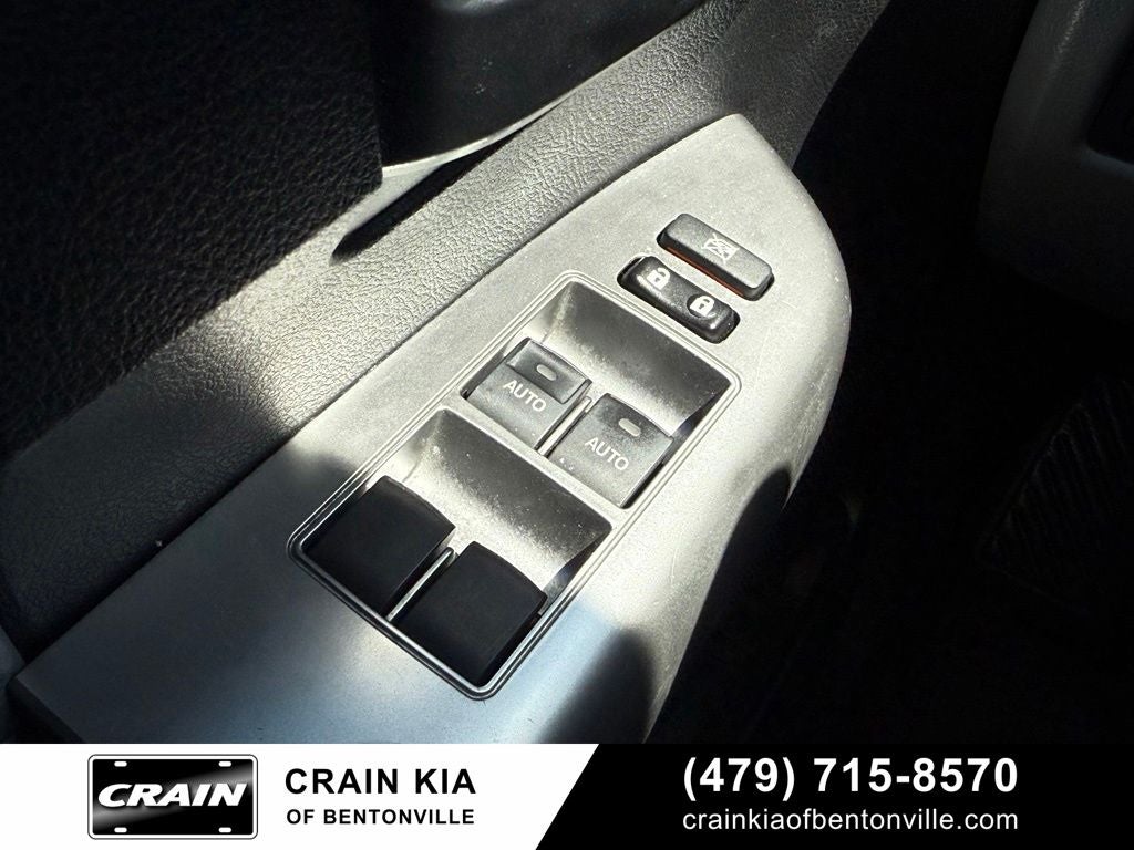 2018 Toyota Sequoia SR5 5.7L V8 - 4WD / SUNROOF