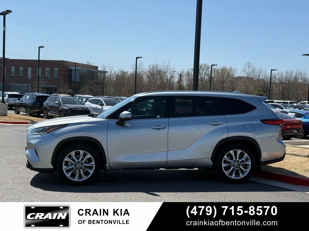 2021 Toyota Highlander Hybrid Limited - HYBRID! / AWD / SUNROOF / ONE OWNER