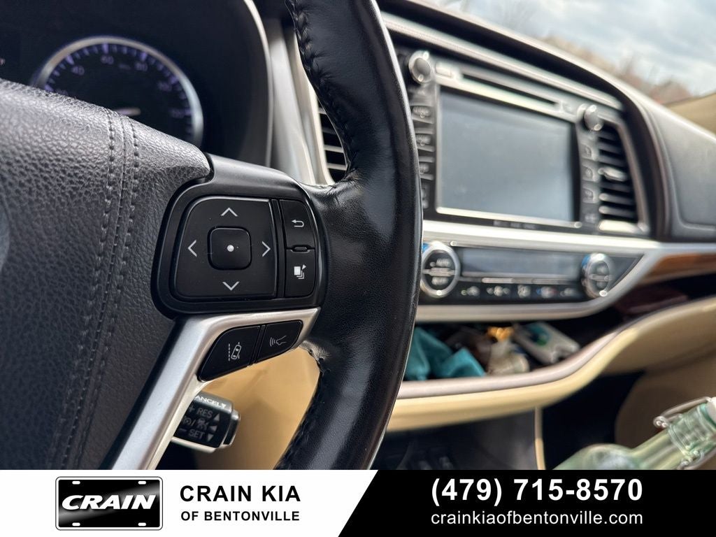 2018 Toyota Highlander Limited Platinum - AWD / PANO ROOF / CAPTAIN'S CHAIRS