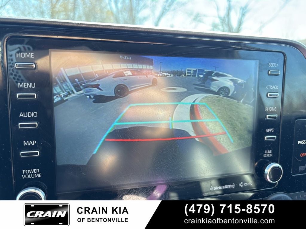 2022 Toyota Highlander XLE - AWD / SUNROOF / CLEAN CARFAX