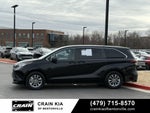2022 Toyota Sienna LE 8 Passenger - CLEAN CARFAX