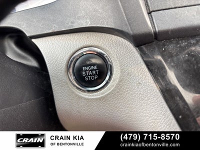 2017 Toyota Sienna XLE - SUNROOF / CLEAN CARFAX / LOW MILES!