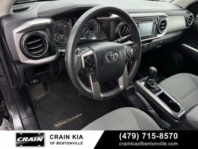 2017 Toyota Tacoma SR5 V6 - 4WD / CARFAX ONE OWNER