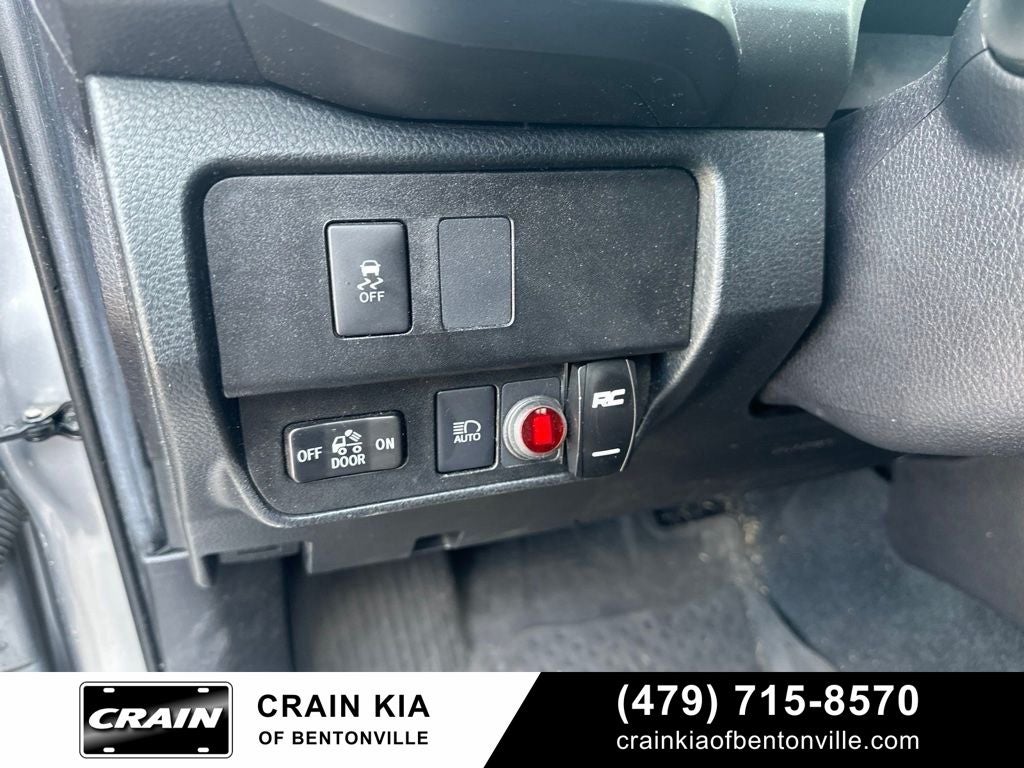 2021 Toyota Tacoma SR V6 - 4WD