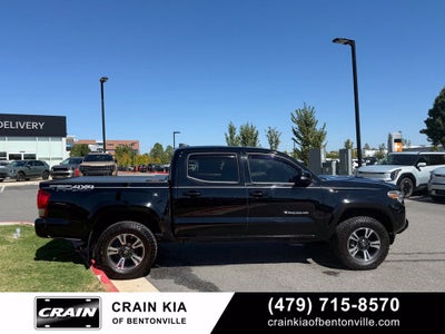 2017 Toyota Tacoma TRD Sport V6 - 4WD