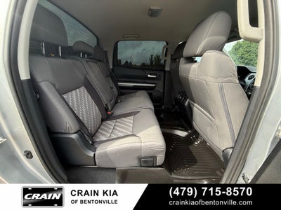 2019 Toyota Tundra SR5 - 4WD / CLEAN CARFAX / LIFTED!
