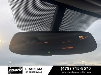 2015 Toyota Tundra SR5 - 4WD / CLEAN CARFAX HISTORY