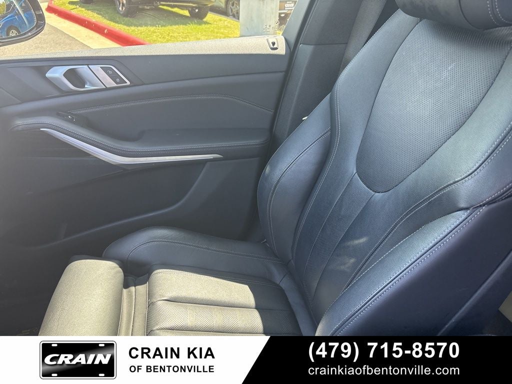 2019 BMW X5 xDrive40i - AWD / PANORAMIC SUNROOF / CLEAN CARFAX
