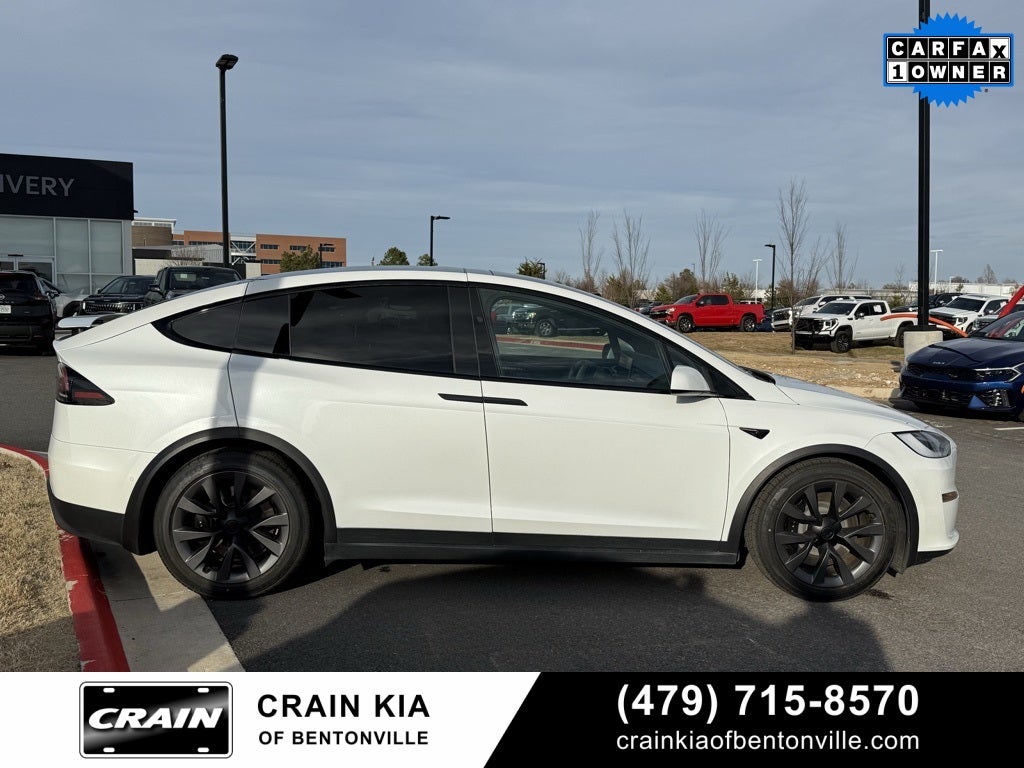 2022 Tesla Model X Base - AWD / CLEAN CARFAX / ONE OWNER