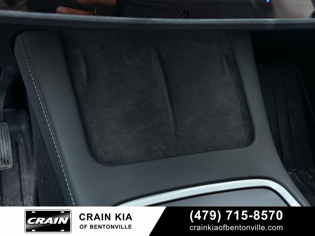 2023 Tesla Model Y Long Range - HW4 COMPUTER / AWD / CARFAX ONE OWNER