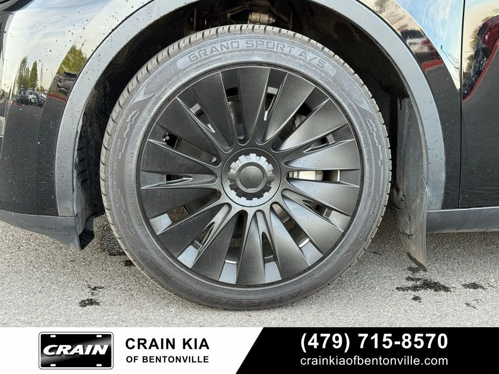 2023 Tesla Model Y Long Range - HW4 COMPUTER / AWD / CARFAX ONE OWNER