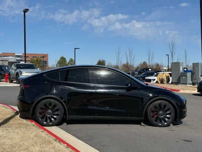 2023 Tesla Model Y Performance - AWD / CARFAX ONE OWNER