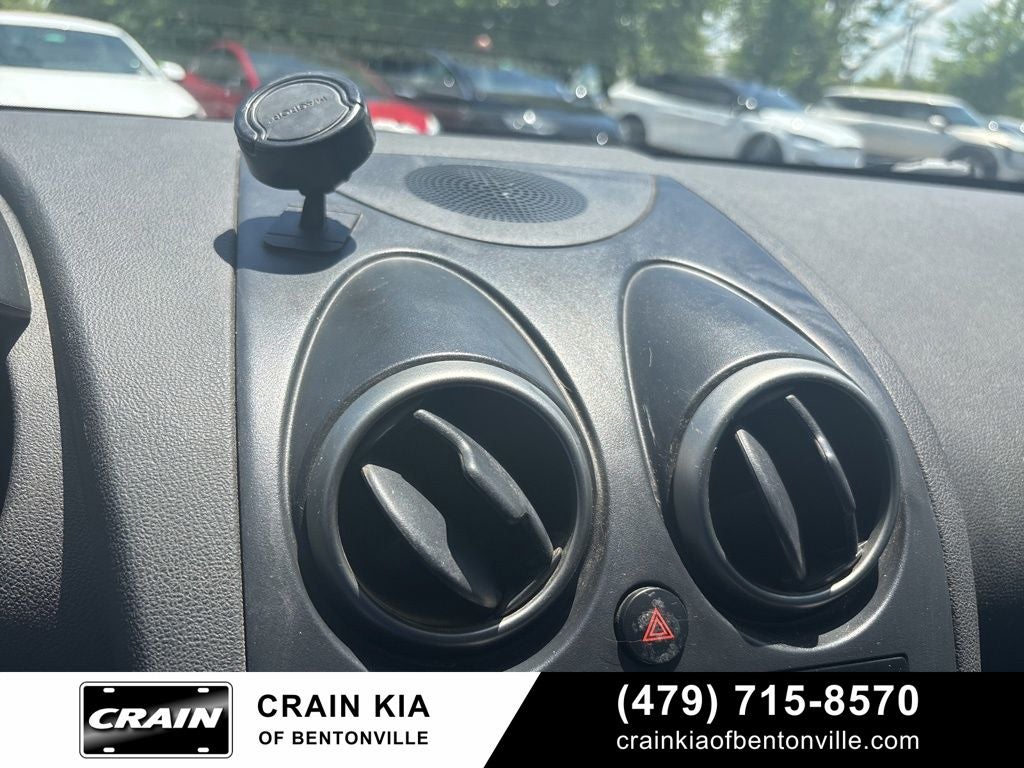 2013 Nissan Rogue S - AWD / CLEAN CARFAX / ONE OWNER