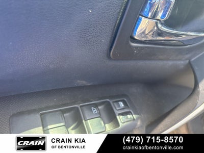 2013 Nissan Rogue S - AWD / CLEAN CARFAX / ONE OWNER