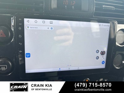 2010 Toyota FJ Cruiser Base - 4WD / CLEAN CARFAX