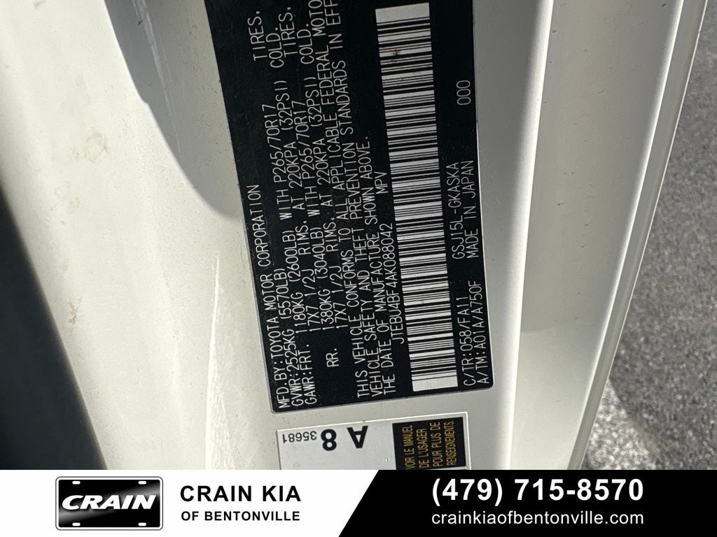 2010 Toyota FJ Cruiser Base - 4WD / CLEAN CARFAX