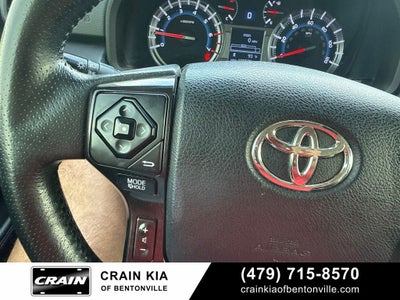 2018 Toyota 4Runner TRD Off-Road - LIFTED! / 4WD / CLEAN CARFAX