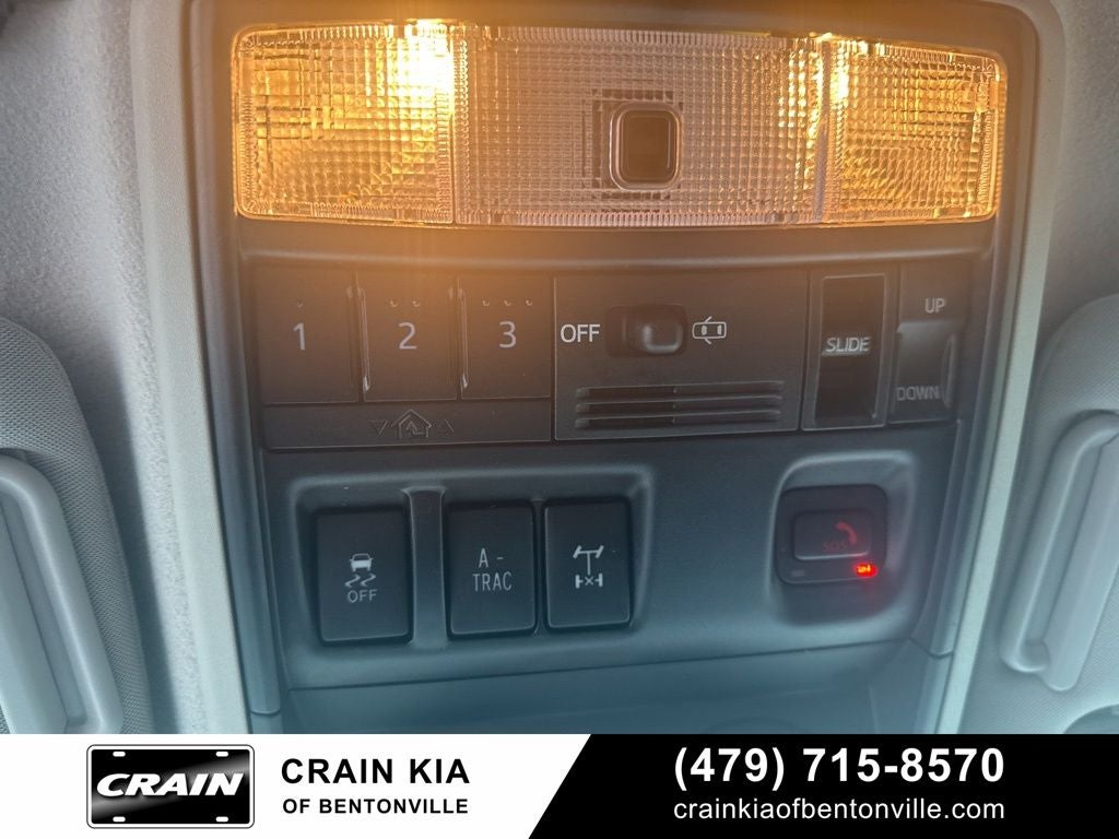 2020 Toyota 4Runner Venture - 4WD / LIFTED! / CLEAN CARFAX / ONE OWNER
