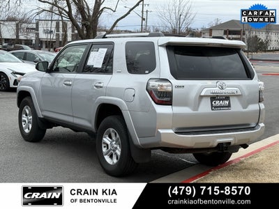 2024 Toyota 4Runner SR5 - 4WD / CLEAN CARFAX / ONE OWNER