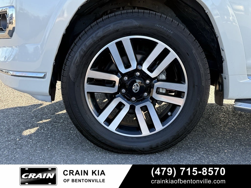 2018 Toyota 4Runner Limited - SUNROOF / LEATHER