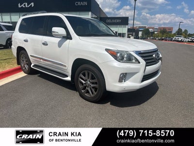2013 Lexus LX 570 - 4WD / SUNROOF / CLEAN CARFAX