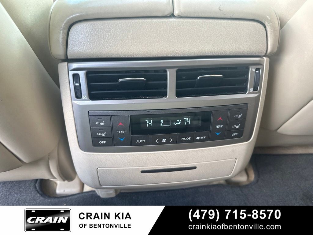 2013 Lexus LX 570 - 4WD / SUNROOF / CLEAN CARFAX