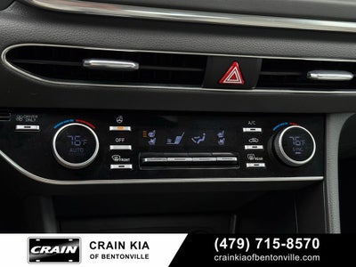 2022 Hyundai Sonata Hybrid Limited - CLEAN CARFAX / 51 HWY MPG / SOLAR PANEL ROOF