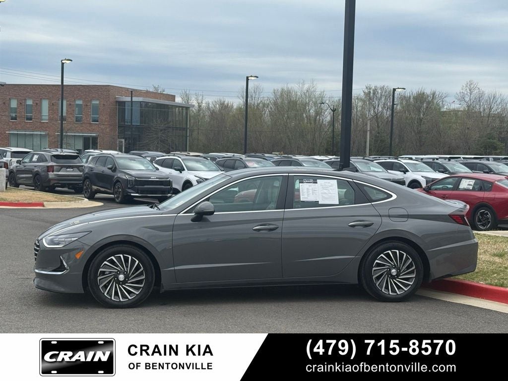 2022 Hyundai Sonata Hybrid Limited - CLEAN CARFAX / 51 HWY MPG / SOLAR PANEL ROOF