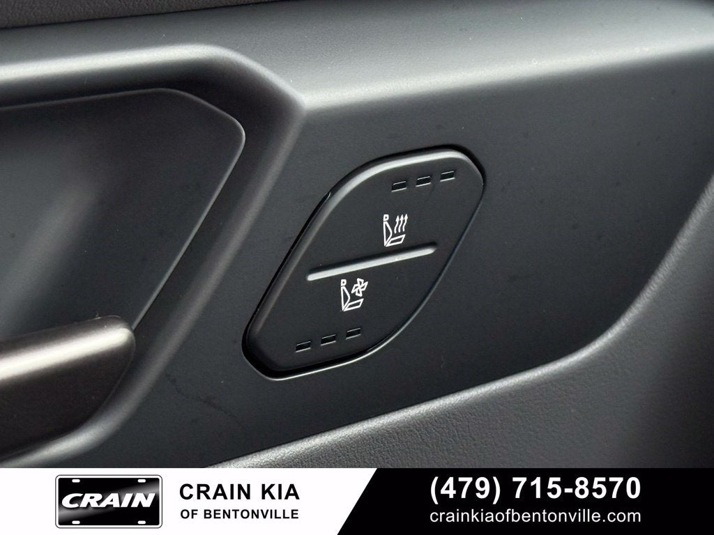 2024 Kia EV9 Light Long Range - KIA CPO / ONE OWNER / CLEAN CARFAX