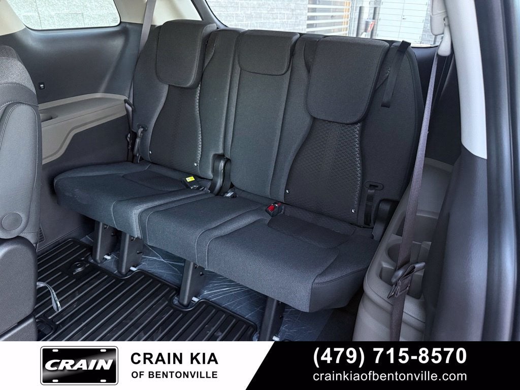 2027 Kia Carnival LX