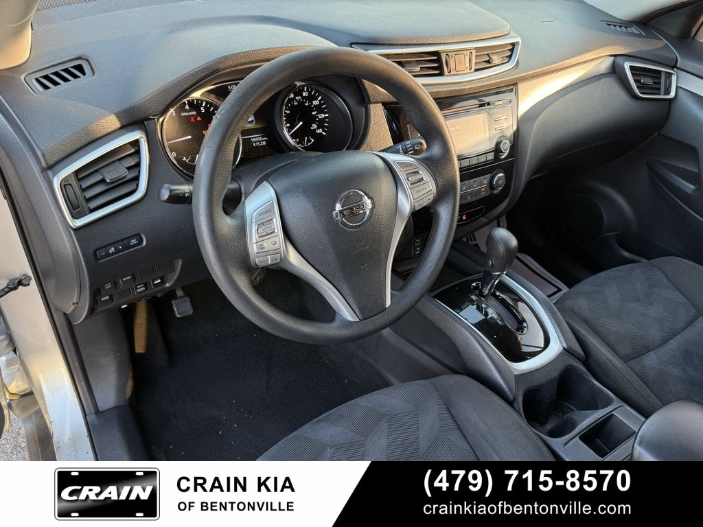 2015 Nissan Rogue S - AWD / CLEAN CARFAX