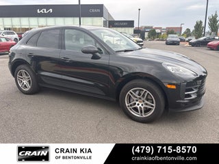 2021 Porsche Macan Base - AWD / PANORAMIC SUNROOF / CLEAN CARFAX