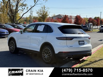 2019 Porsche Cayenne Base - AWD / PANORAMIC SUNROOF / CLEAN CARFAX
