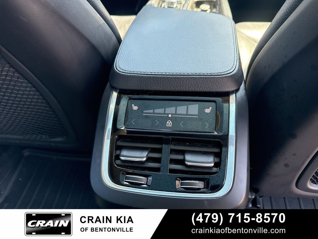 2020 Volvo XC90 T6 Momentum - AWD / PANORAMIC SUNROOF