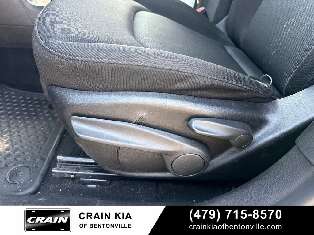 2017 Jeep Renegade Latitude - 4WD / CLEAN CARFAX / DUAL SUNROOF