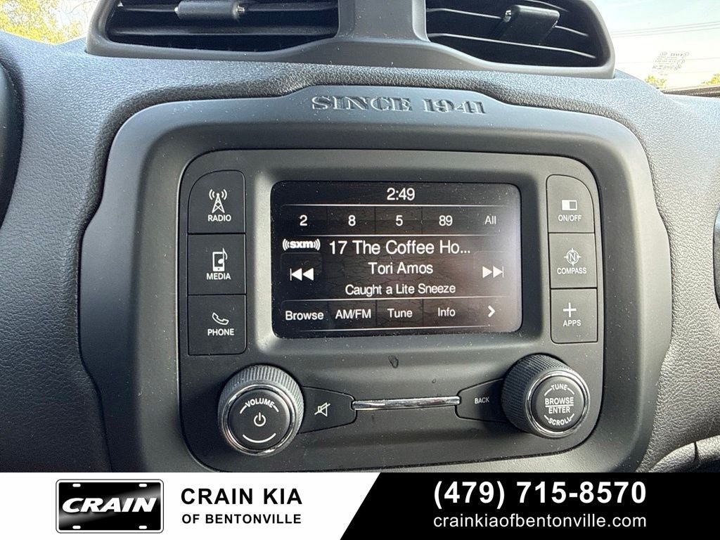 2017 Jeep Renegade Latitude - 4WD / CLEAN CARFAX / DUAL SUNROOF