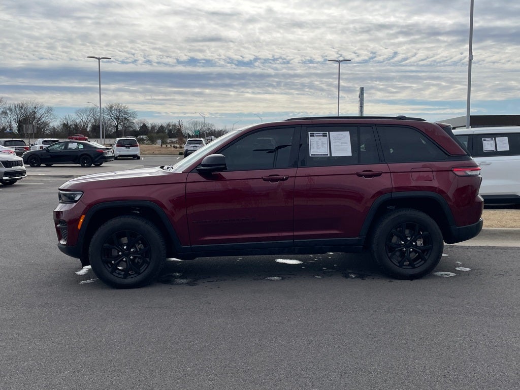 2024 Jeep Grand Cherokee Altitude X 4X4 / HEATED SEATS