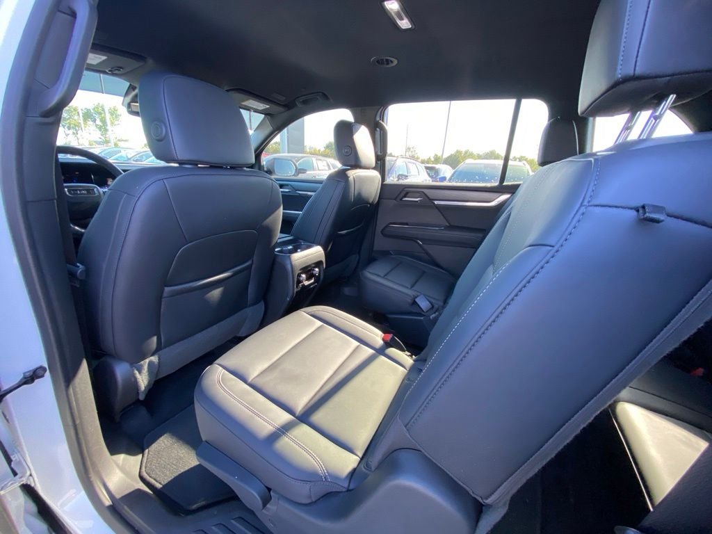 2024 GMC Acadia Elevation NAV / LUXURY PACKAGE / HEATED SEATS