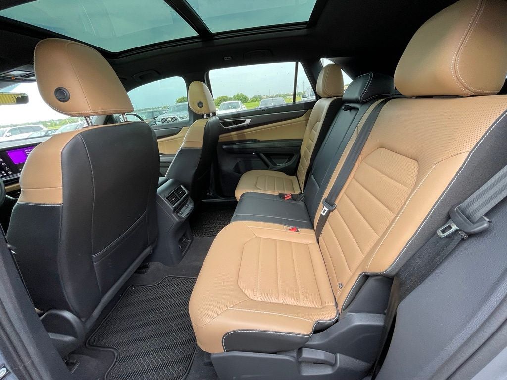 2024 Volkswagen Atlas Cross Sport 2.0T SEL R-Line