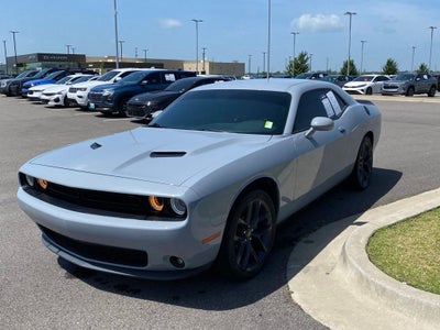 2021 Dodge Challenger SXT ONE OWNER / CLEAN CARFAX