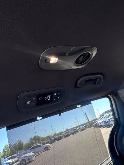 2025 Chrysler Pacifica Select HEATED SEATS / BACK UP CAM