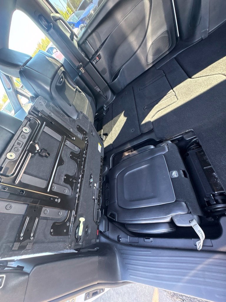 2025 Chrysler Pacifica Select HEATED SEATS / BACK UP CAM